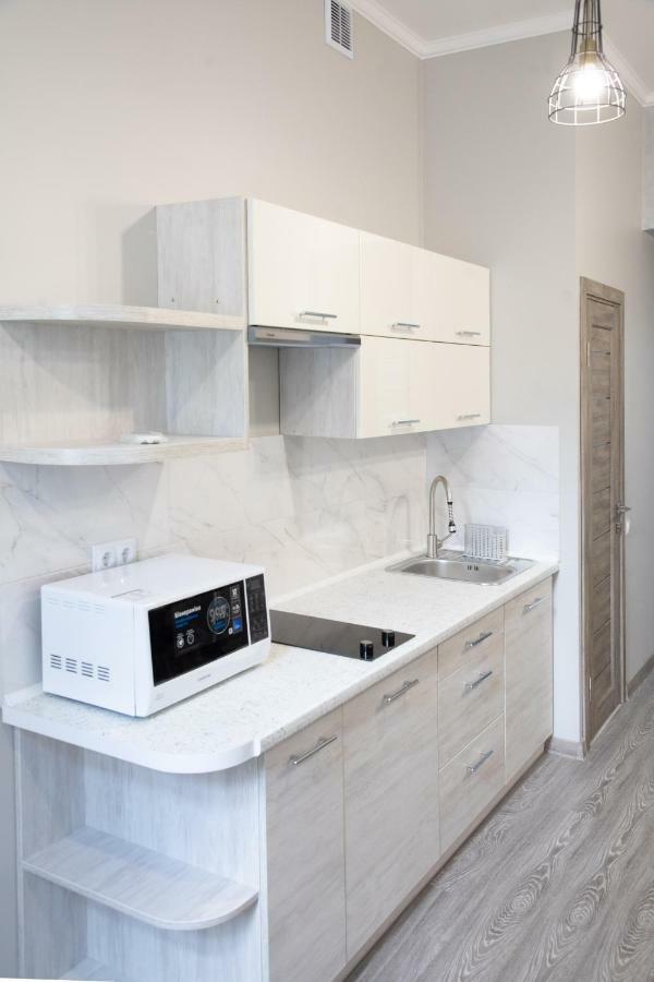 Kit Apartament Leilighet Lviv Eksteriør bilde