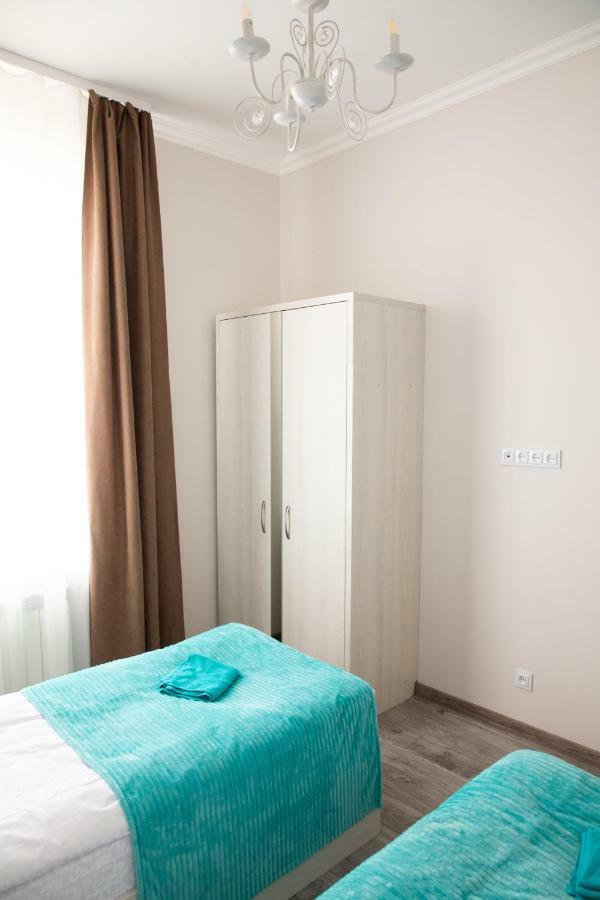 Kit Apartament Leilighet Lviv Eksteriør bilde