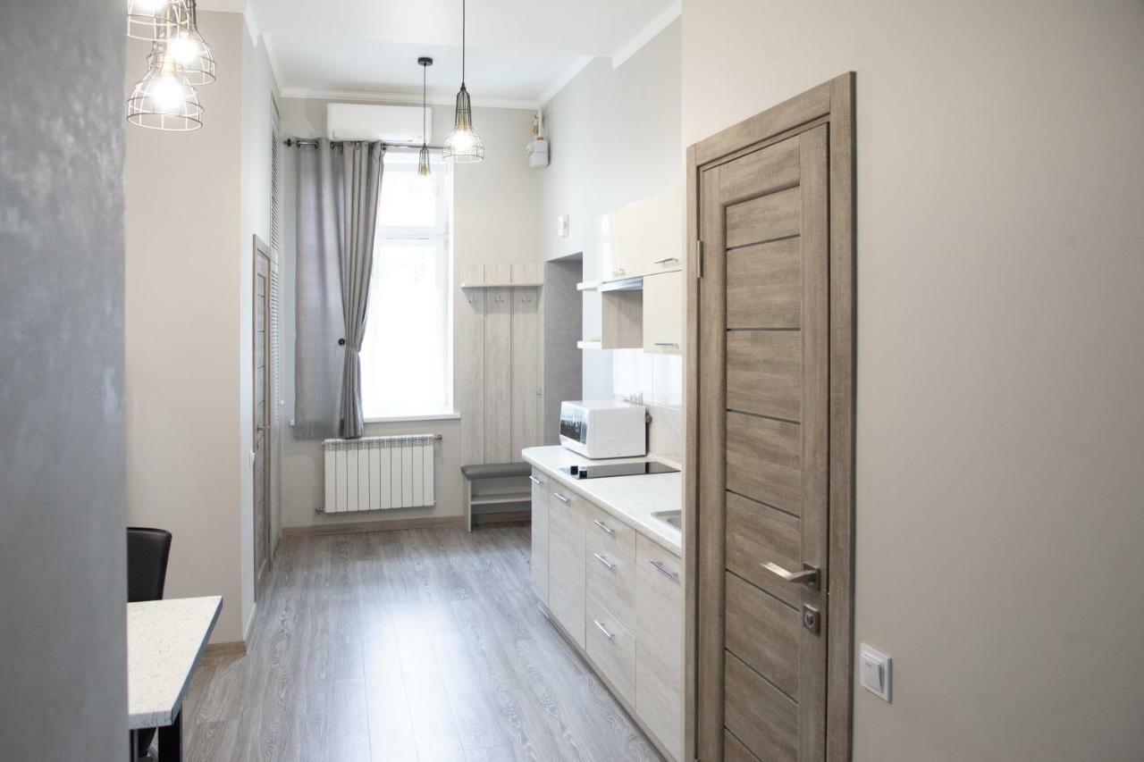 Kit Apartament Leilighet Lviv Eksteriør bilde