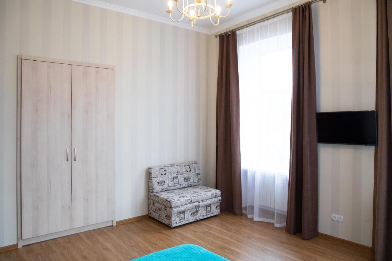 Kit Apartament Leilighet Lviv Eksteriør bilde
