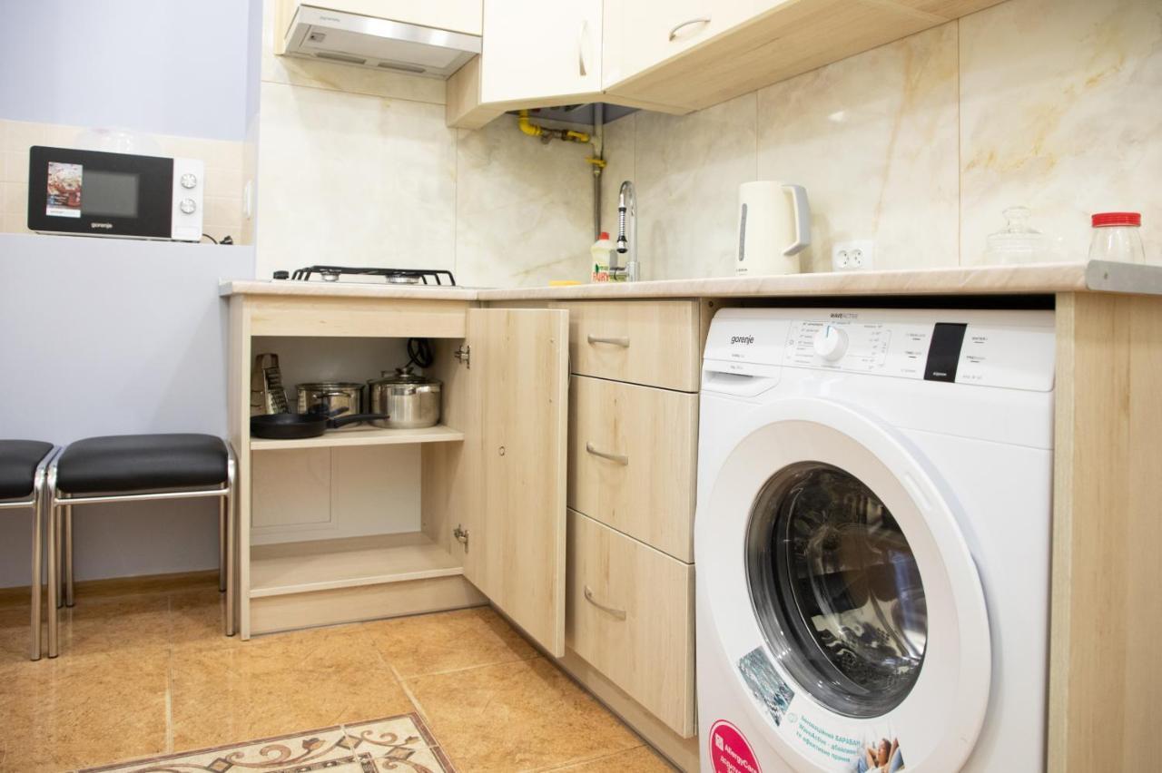Kit Apartament Leilighet Lviv Eksteriør bilde